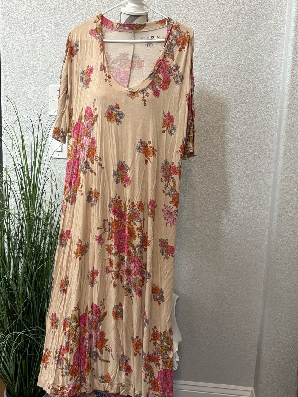 NATURAL LIFE Beige Floral V-Neck Maxi Dress with Pink & Orange Blooms